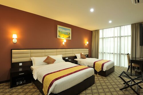 Улучшенный трехместный номер в Hallmark Regency Hotel - Johor Bahru