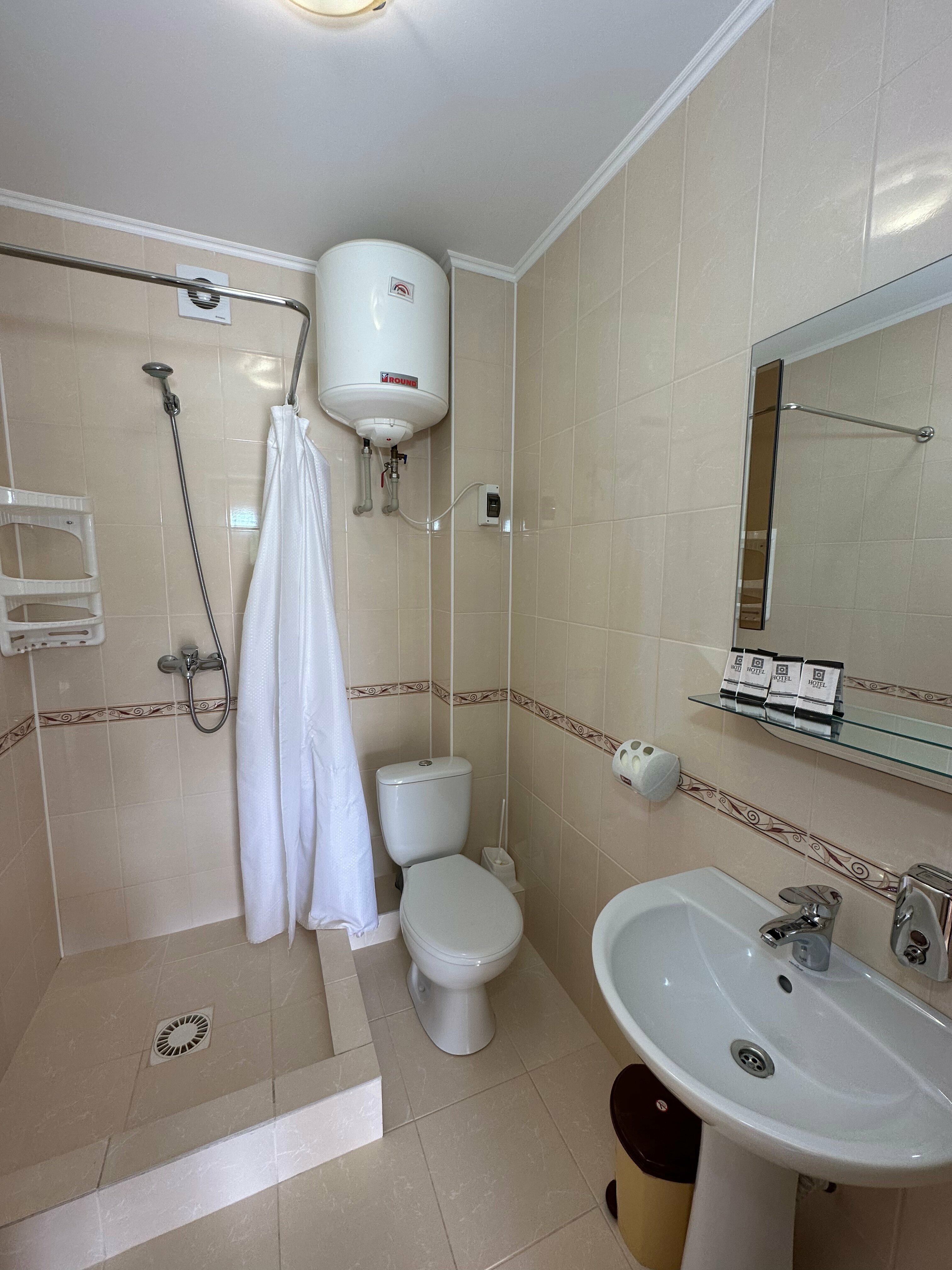 Четырехместный