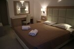Улучшенный двухместный номер с 1 двуспальной кроватью в Petinaros Hotel