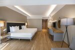 Улучшенный номер, 1 двуспальная кровать «Кинг-сайз» в Rixos Sungate