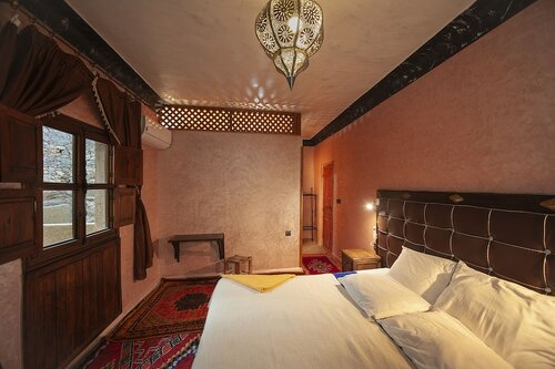 Стандартный двухместный номер с 1 или 2 кроватями, смежные ванная комната и спальня в Dar Adrar