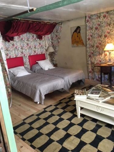 Двухместный номер с 1 или 2 кроватями, для некурящих (La Jeune Fille A La Perle) в Le Moulin a huile