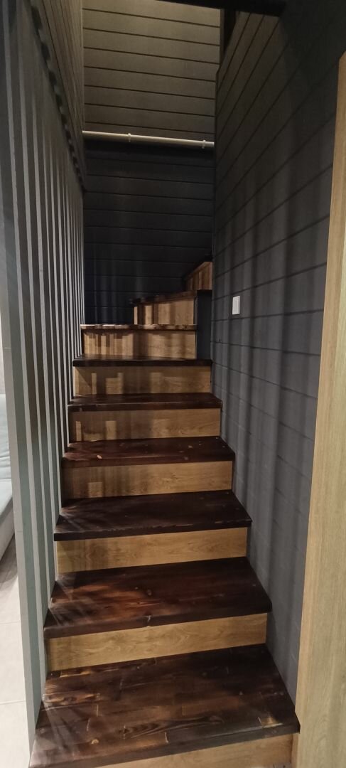 Коттедж с балконом