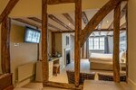 Улучшенный четырехместный номер в The Sun Inn