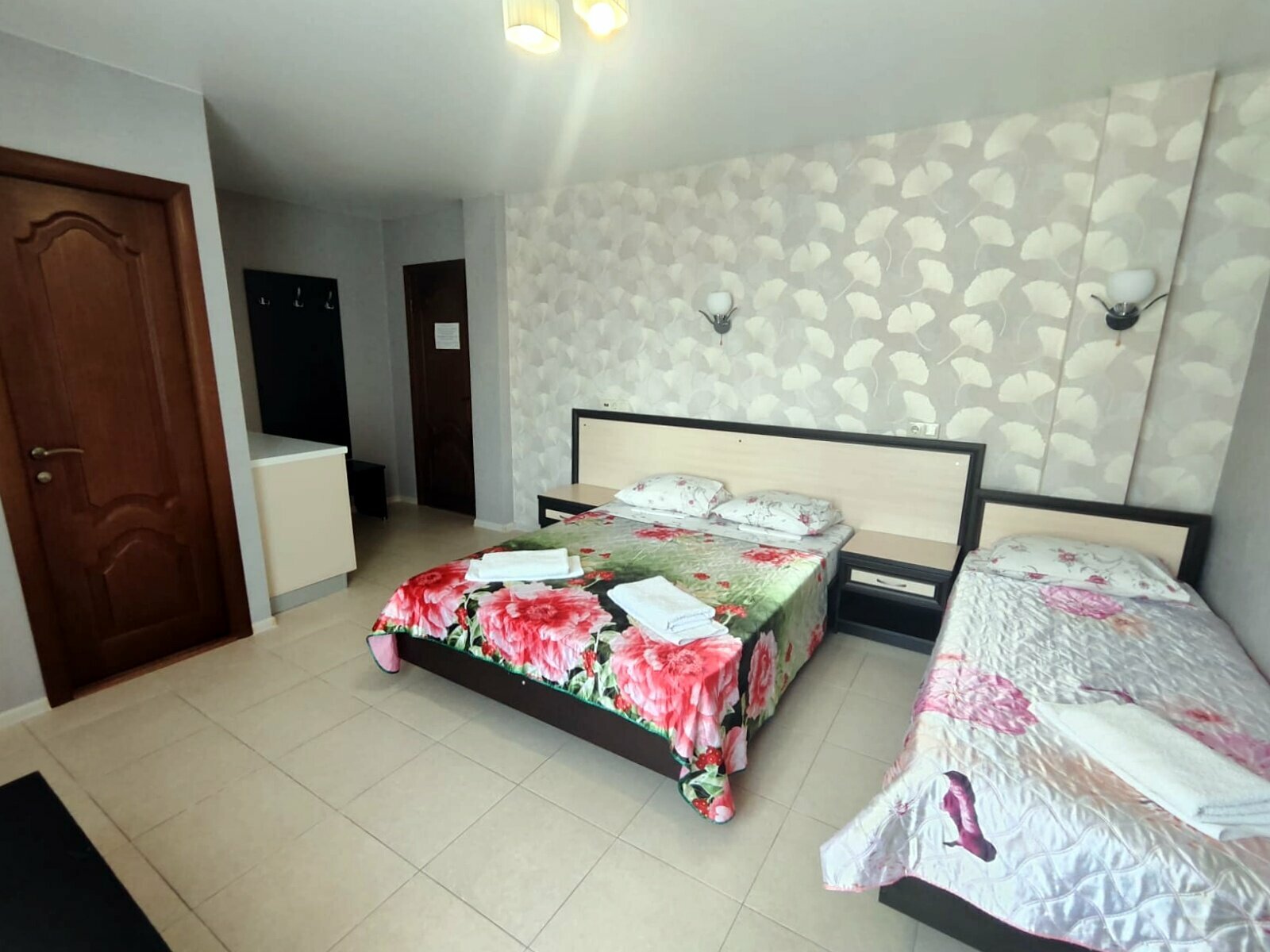 Трехместный номер с балконом