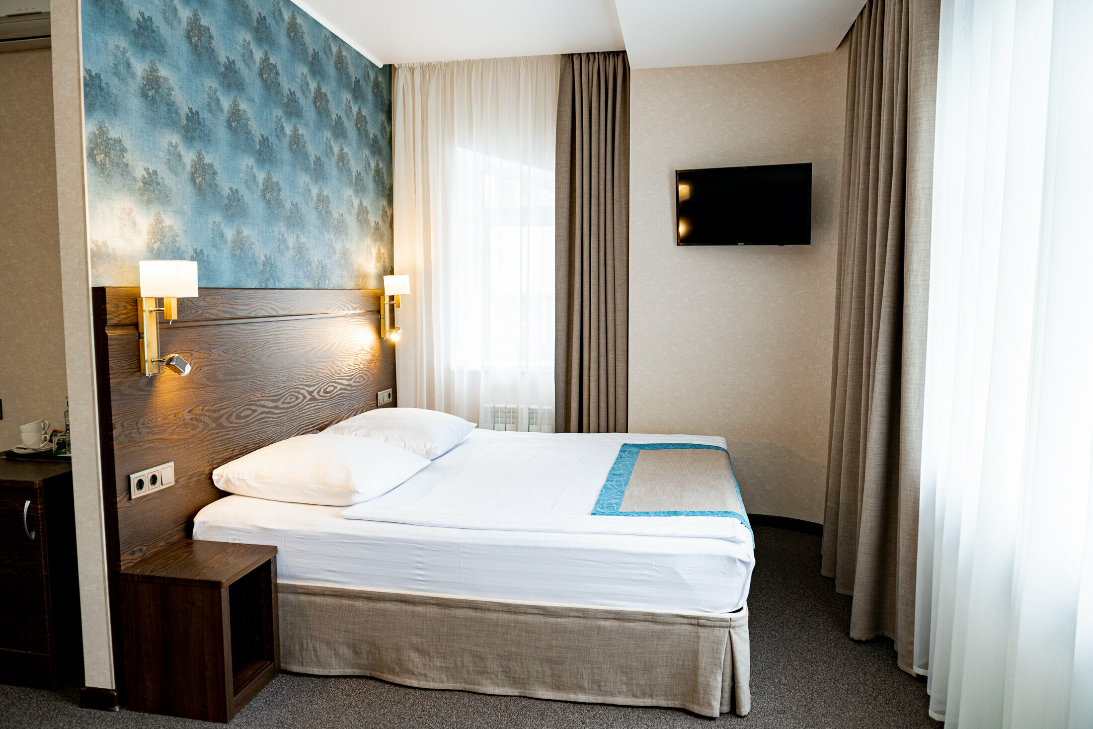 Улучшенный номер с кроватью размера «king-size» или 2 отдельными кроватями