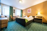 Двухместный номер базового типа с 1 двуспальной кроватью (Nontiscordardimé B) в Alphotel Stocker