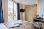 Стандартный двухместный номер с 1 двуспальной кроватью в Hôtel District République