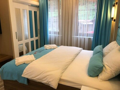 Улучшенный люкс в Hayat Rose Hotel