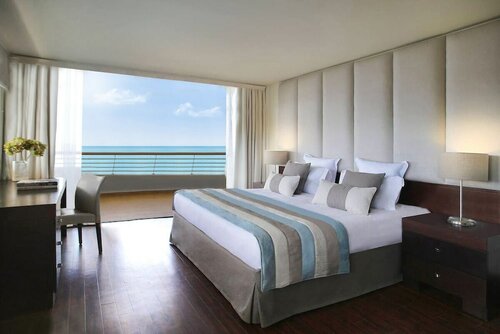 Королевский люкс (Sea or Marina View) в Porto Carras Meliton