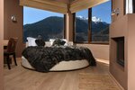Люкс для новобрачных, вид на горы в Forest Suites Boutique Hotel