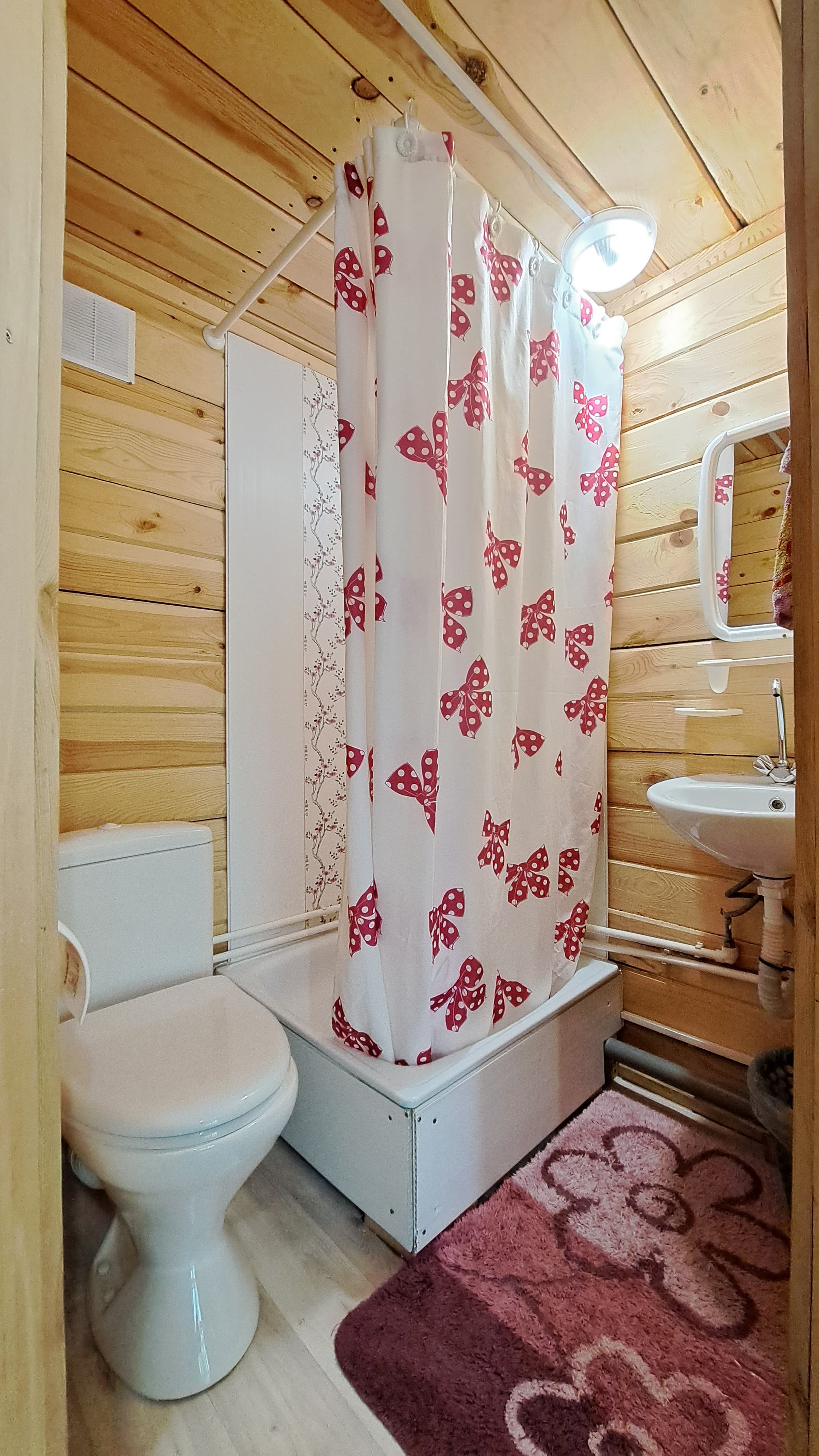 Трехместный номер с душем