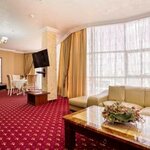 Номер люкс в Amici Grand Hotel