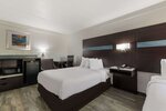 Стандартный номер, 2 двуспальные кровати, для некурящих в Quality Inn & Suites Airport