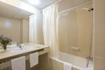Двухместный номер с 1 двуспальной кроватью (Without balcony) в Hotel Tora