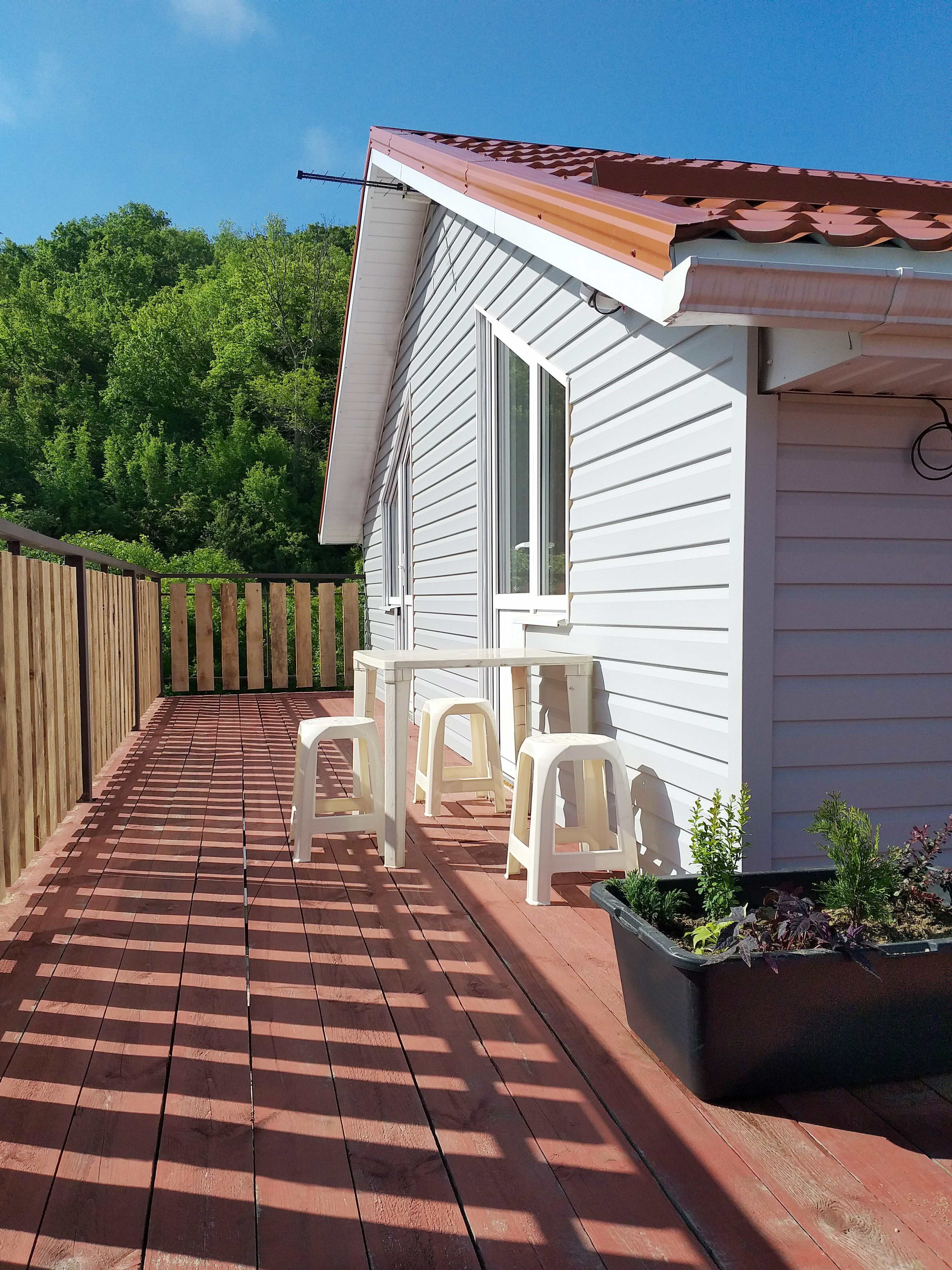 Трехместный номер «Комфорт» с душем