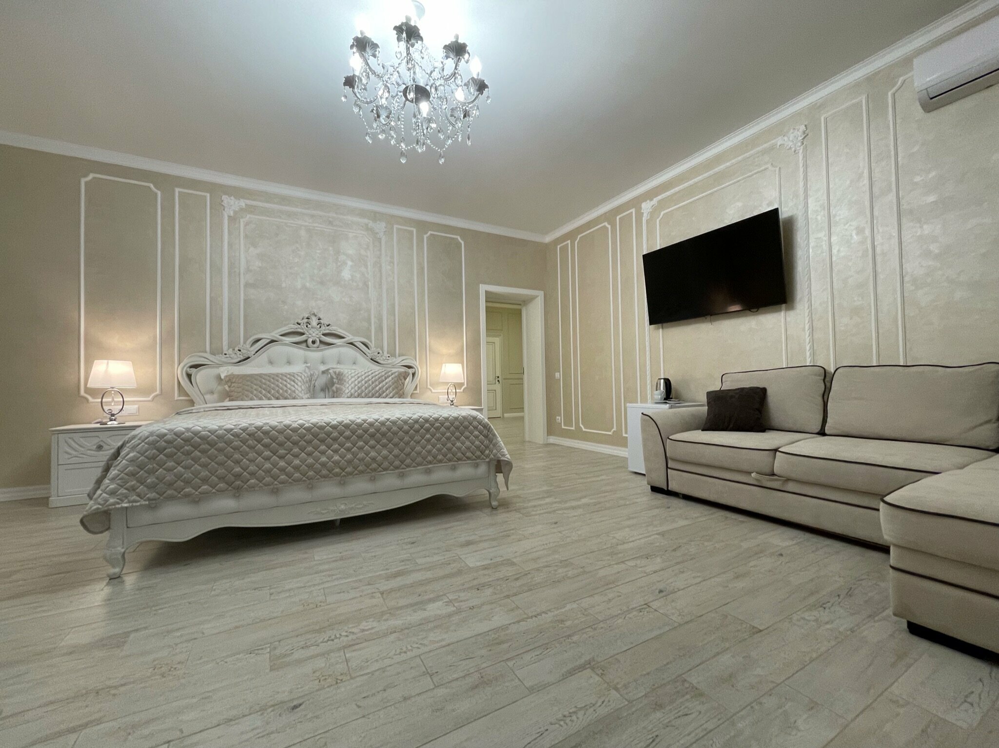 Люкс с балконом