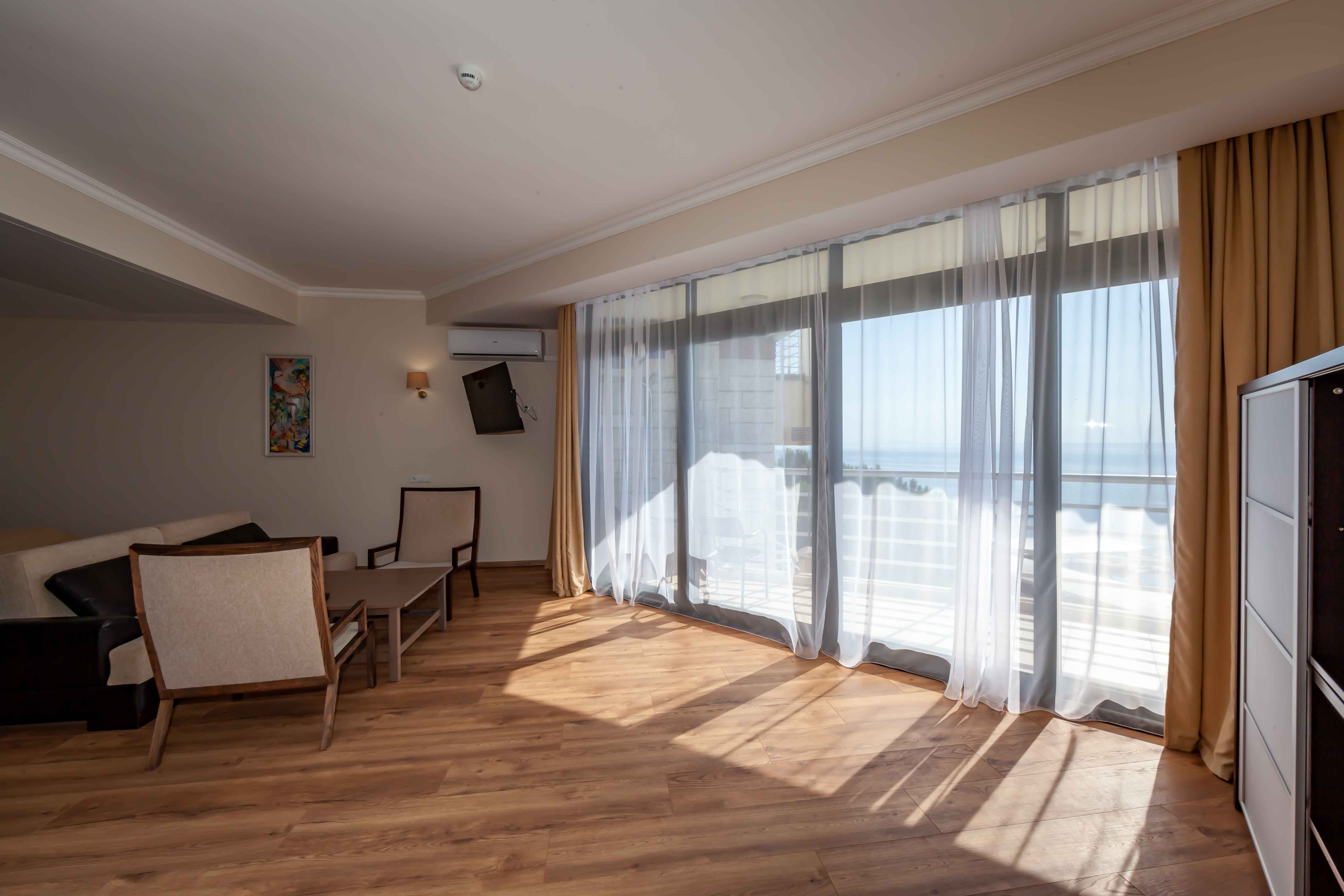 Люкс с видом на море