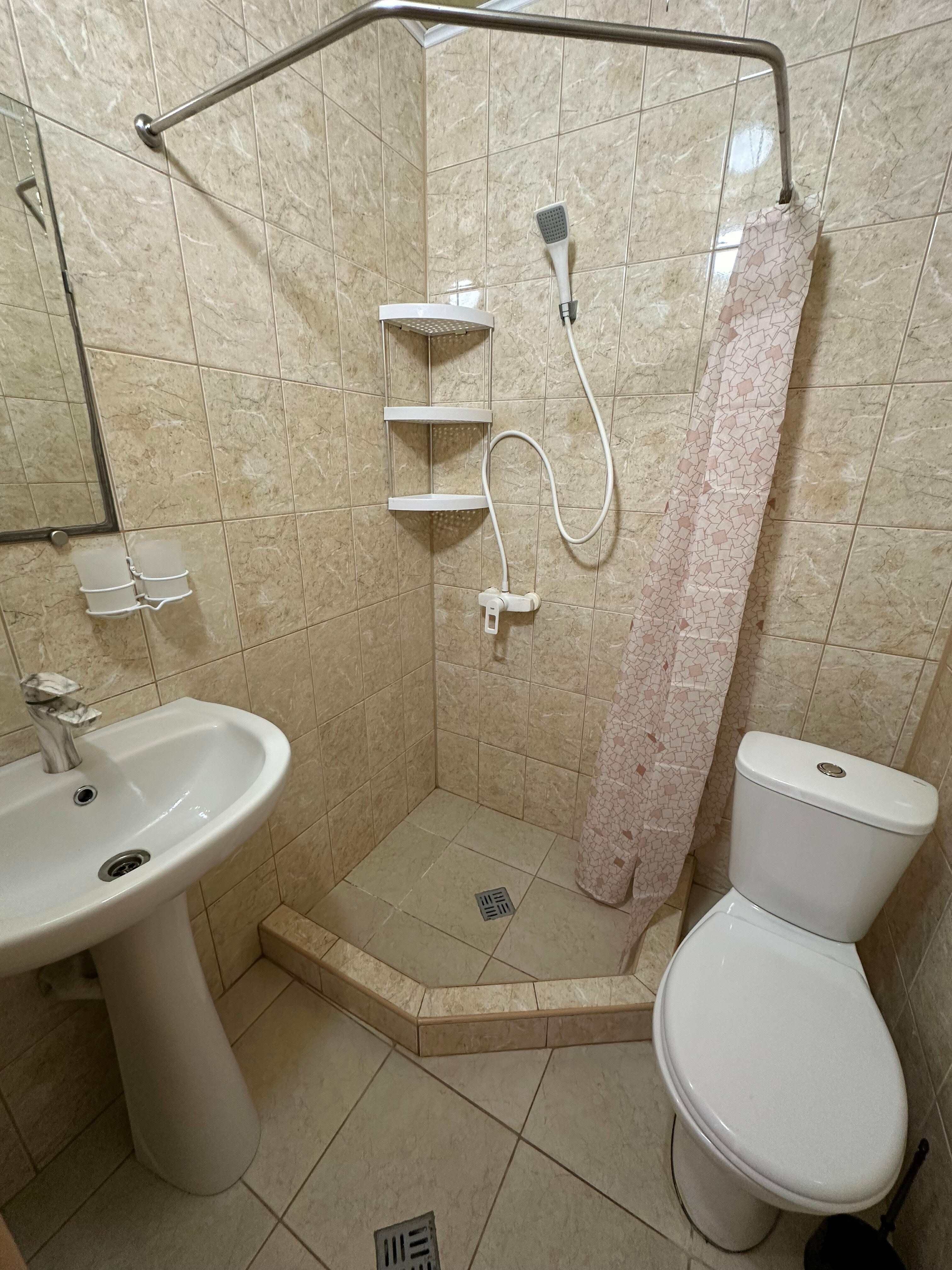 Трехместный номер с балконом