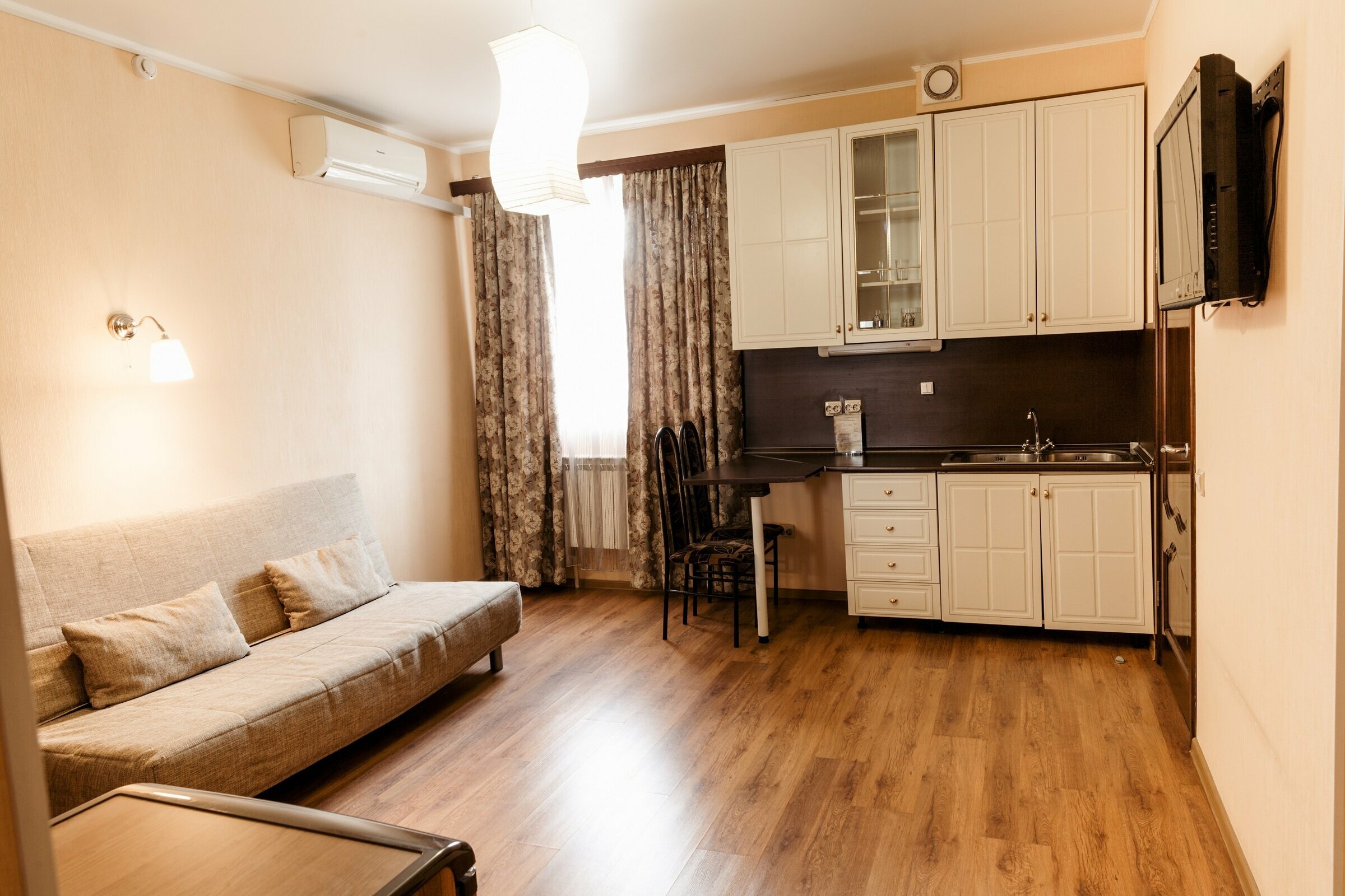 Номер-студия Делюкс