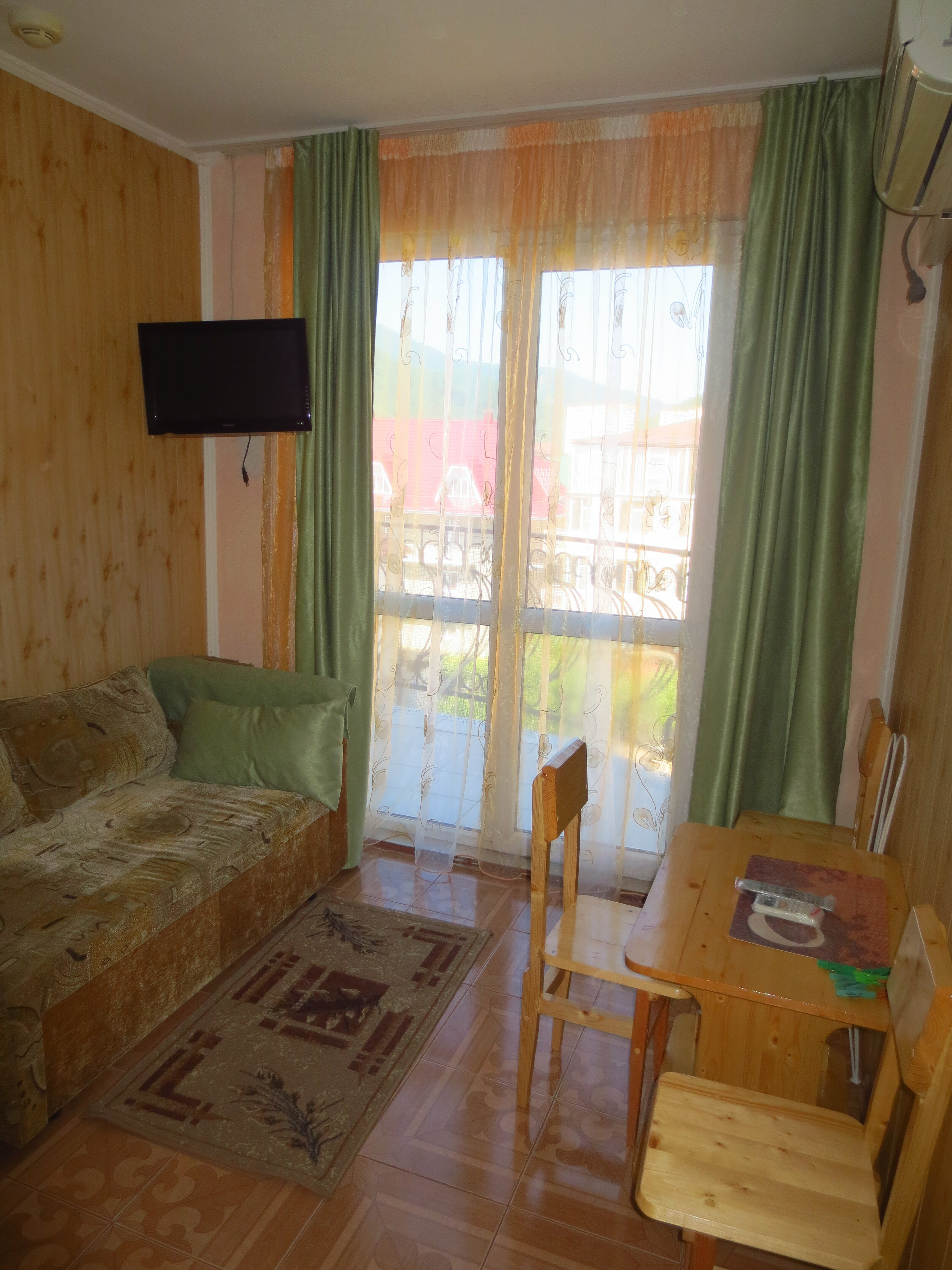 Двухместный номер с 1 кроватью или 2 отдельными кроватями и балконом