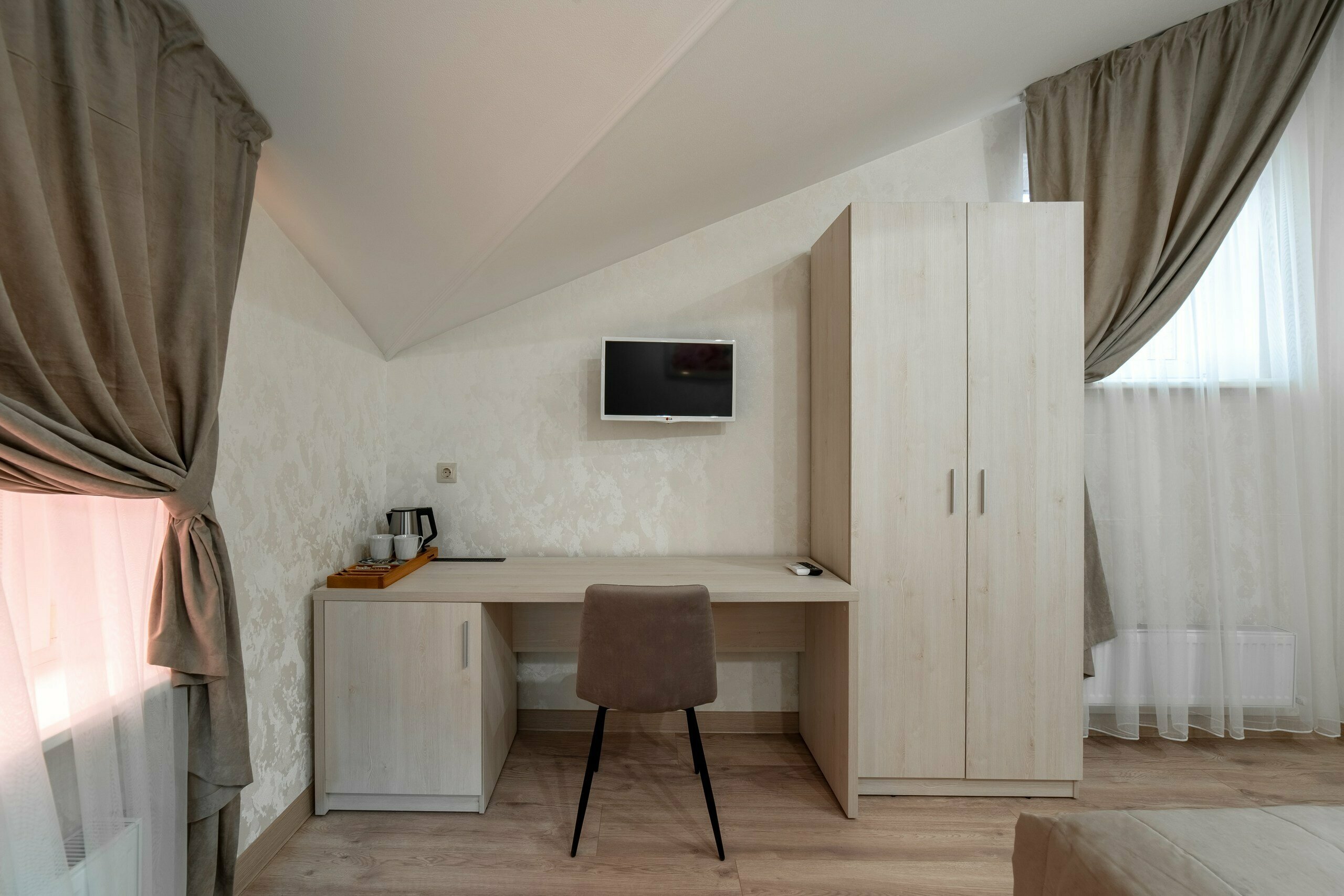 № 303 Улучшенный двухместный номер с 1-й двуспальной кроватью,или 2- мя раздельными