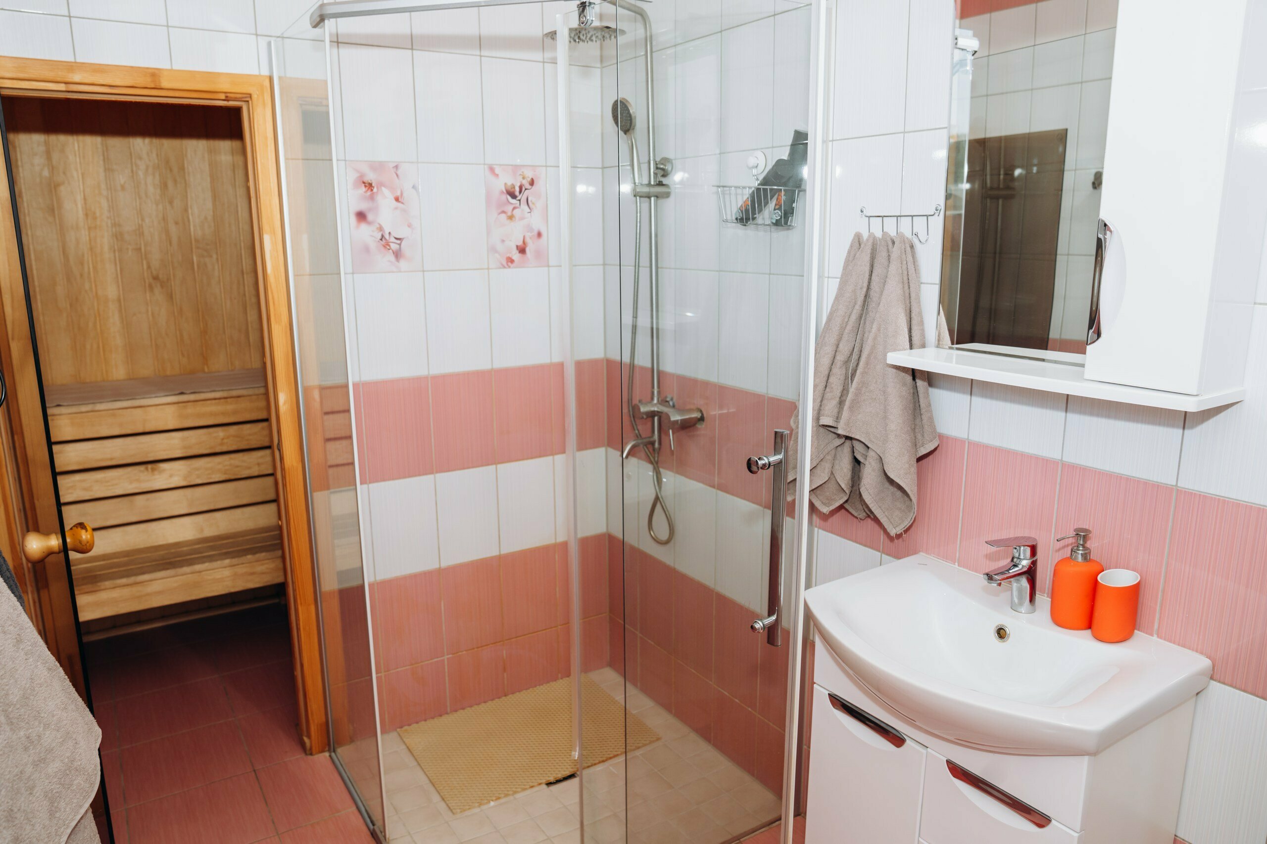 Коттедж с видом на лес