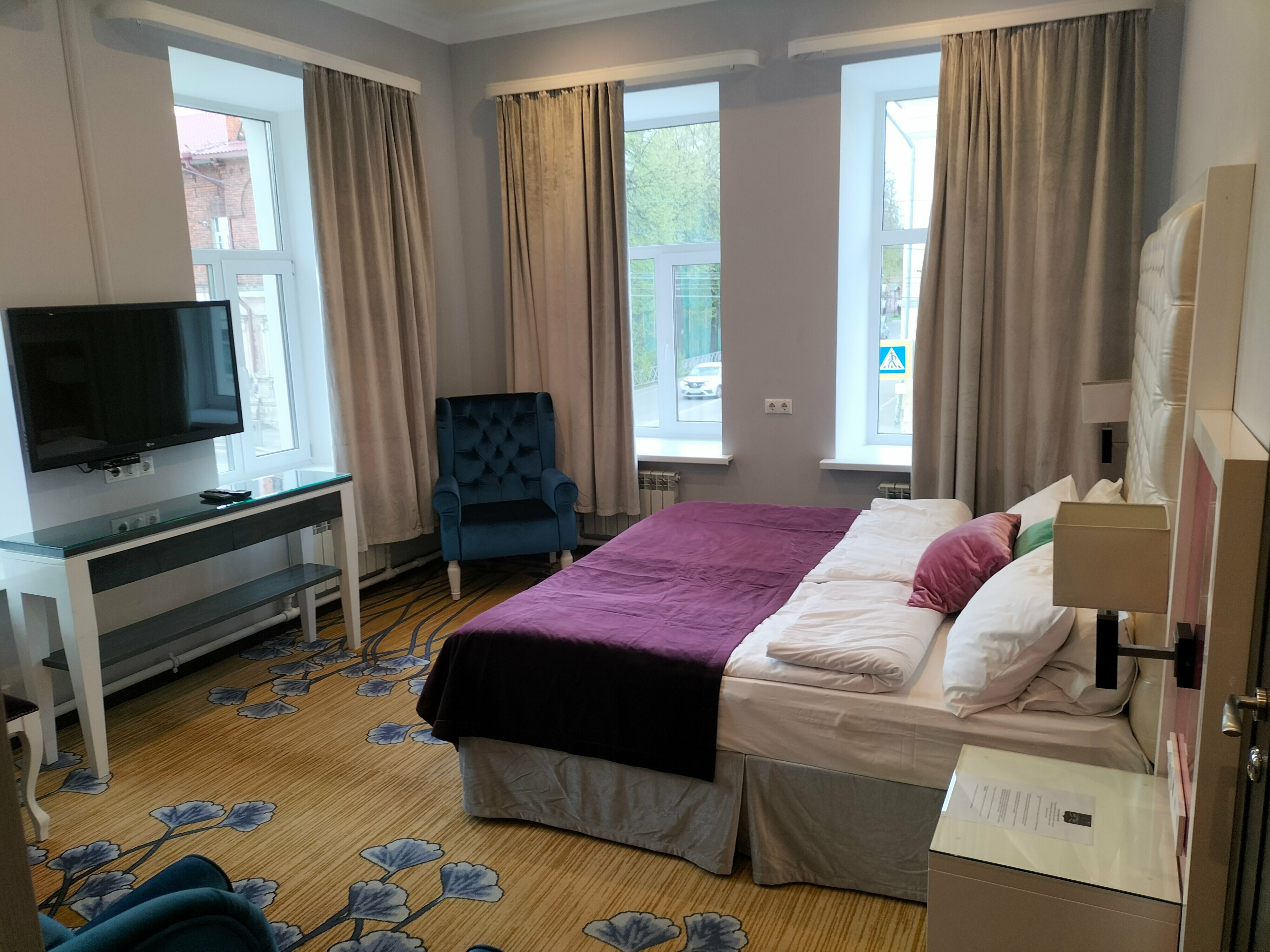 Улучшенный номер с кроватью размера «king-size»