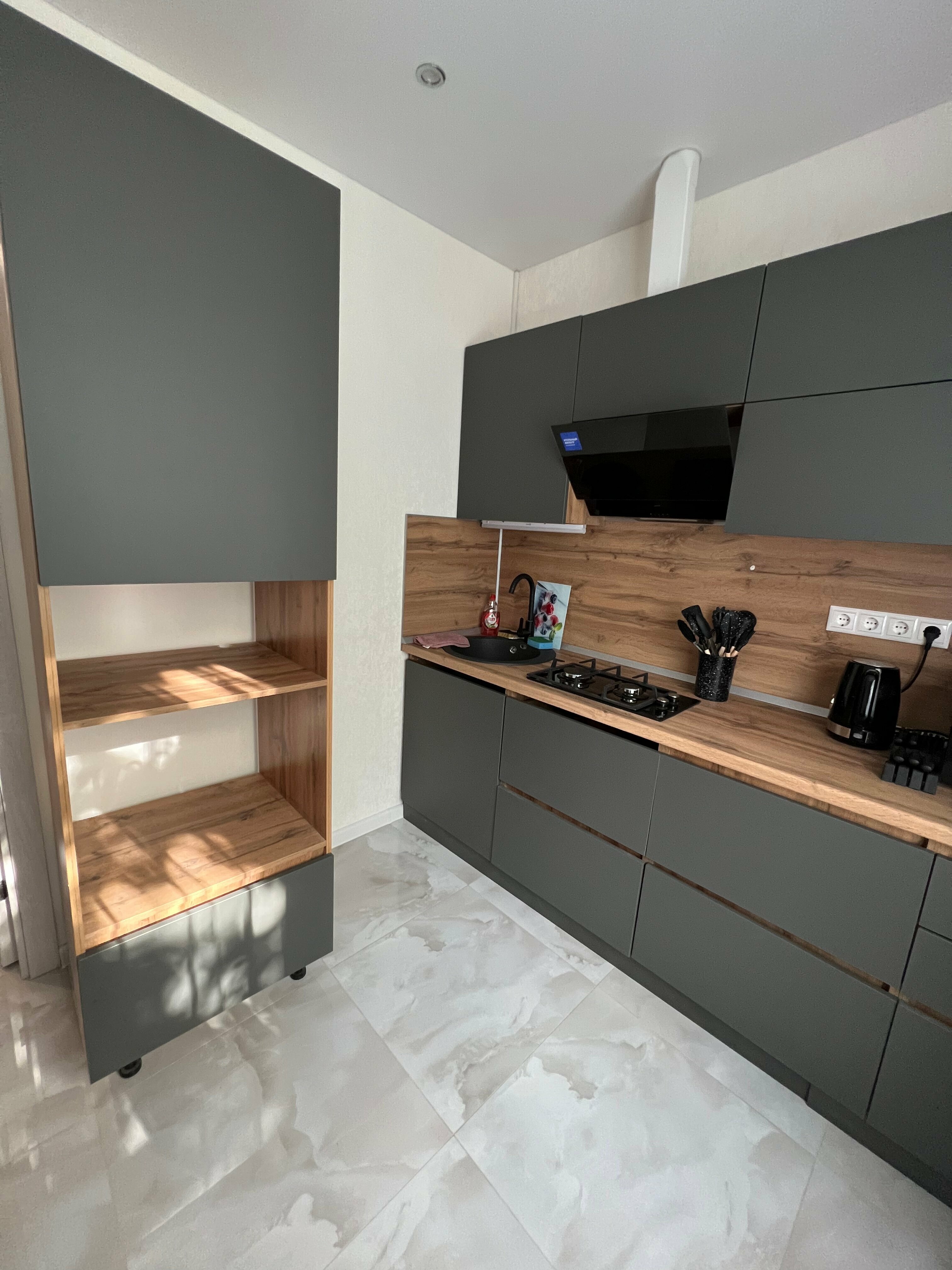 Трехместный номер «Комфорт» с душем