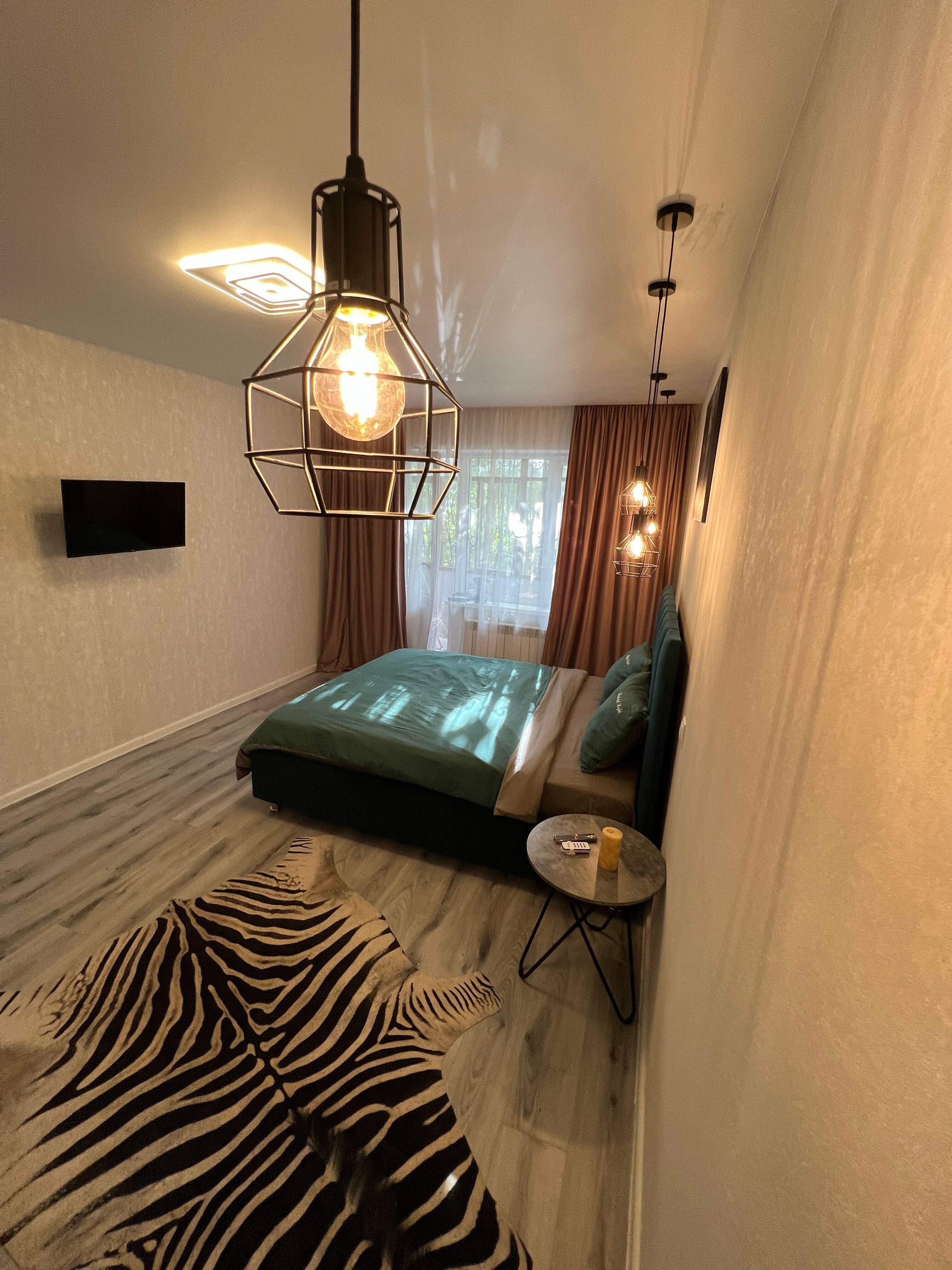 Трехместный номер «Комфорт» с душем