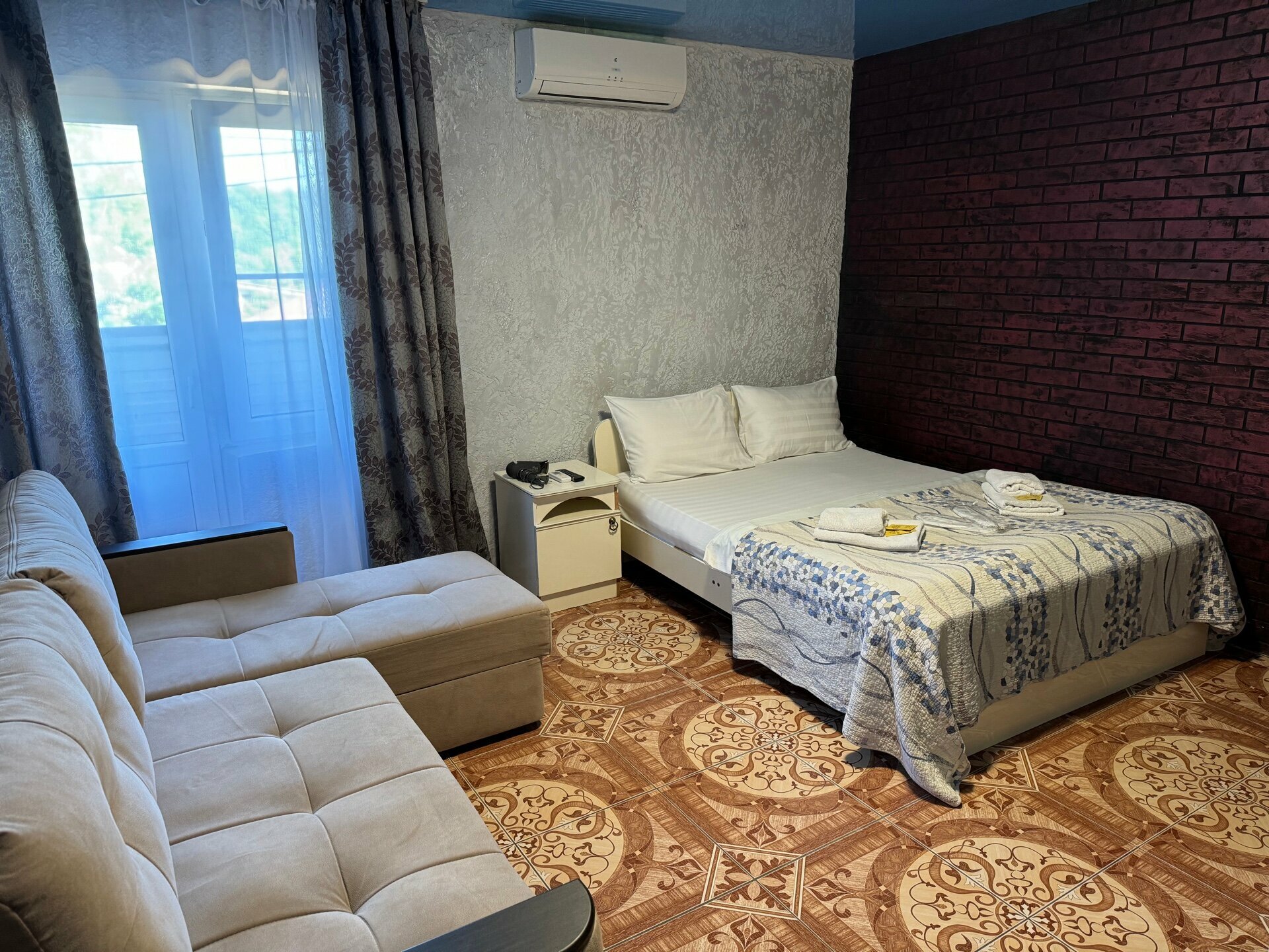 Номер-студия с балконoм