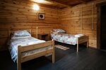 Двухместный номер с 2 отдельными кроватями, вид на озеро в Гостевой дом на Береговой 20