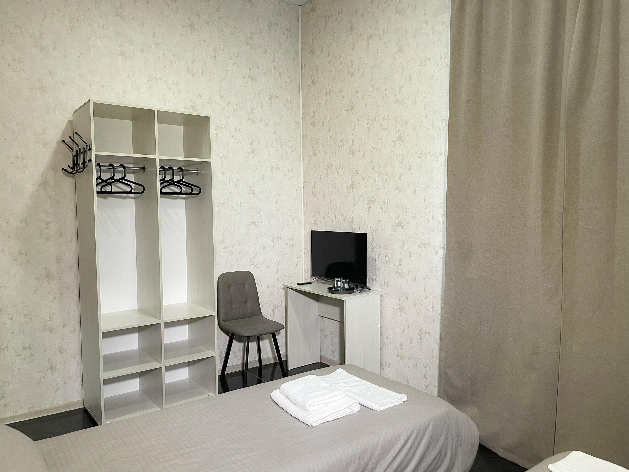 Двухместный номер с 2 отдельными кроватями и душем