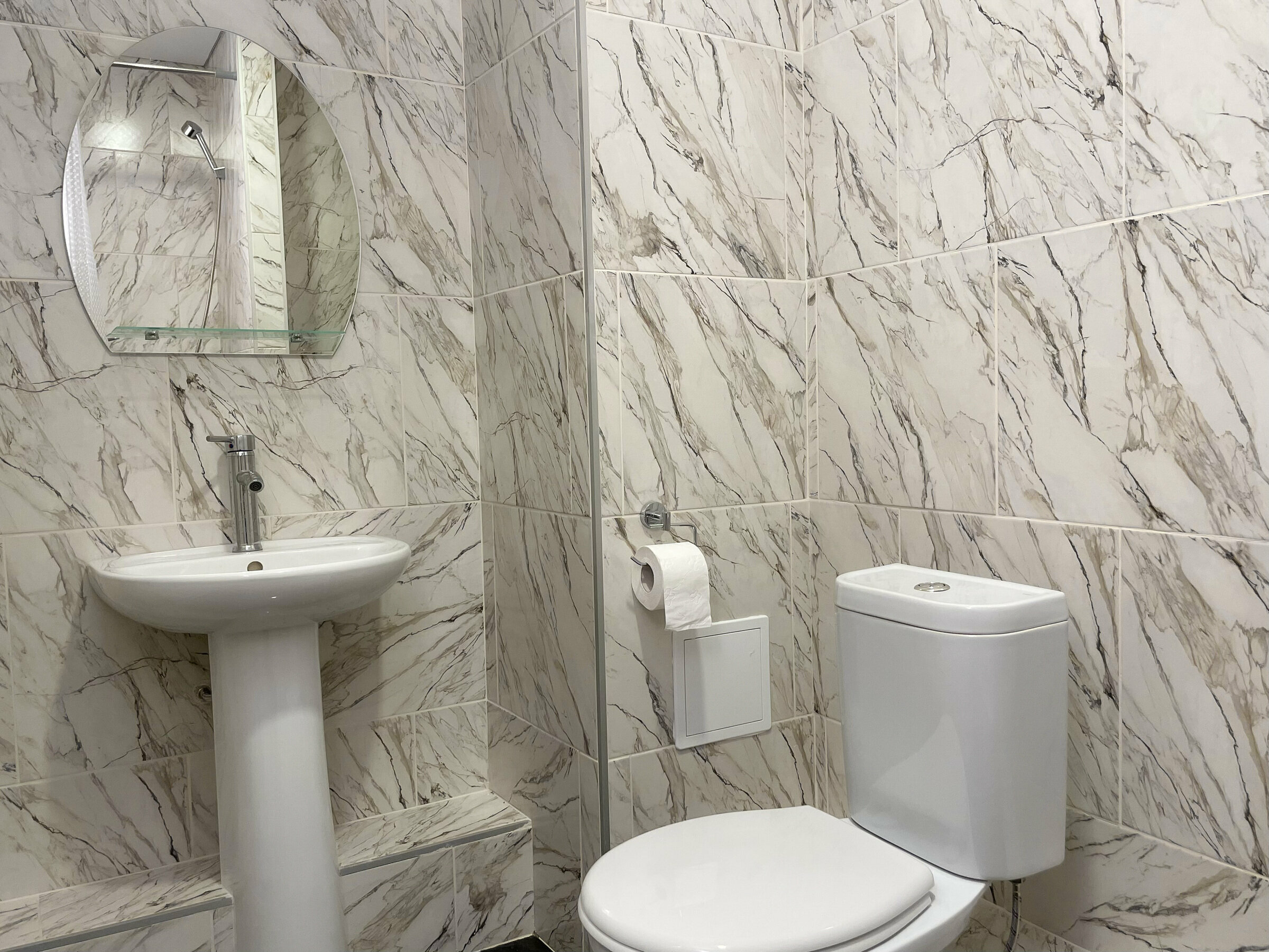 Двухместный номер с 2 отдельными кроватями и душем