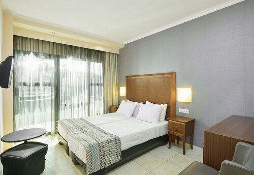 Двухместный номер с 1 или 2 кроватями в Hotel Mediterranean Resort
