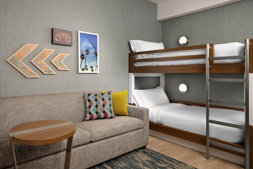 Семейный люкс, 1 двуспальная кровать в Element Anaheim Resort Convention Center