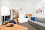 Двухместный семейный номер Superior двуспальная кровать в Novotel Budapest Danube