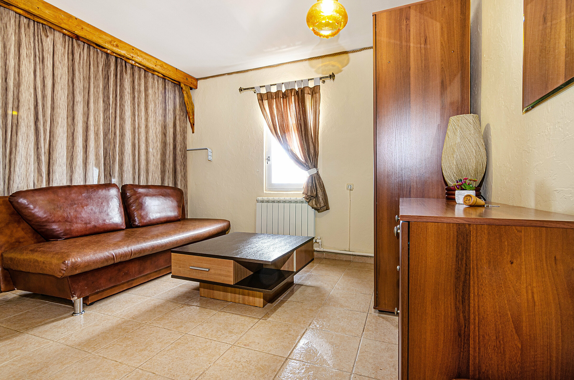 Двухместный номер с 1 кроватью или 2 отдельными кроватями и боковым видом на море