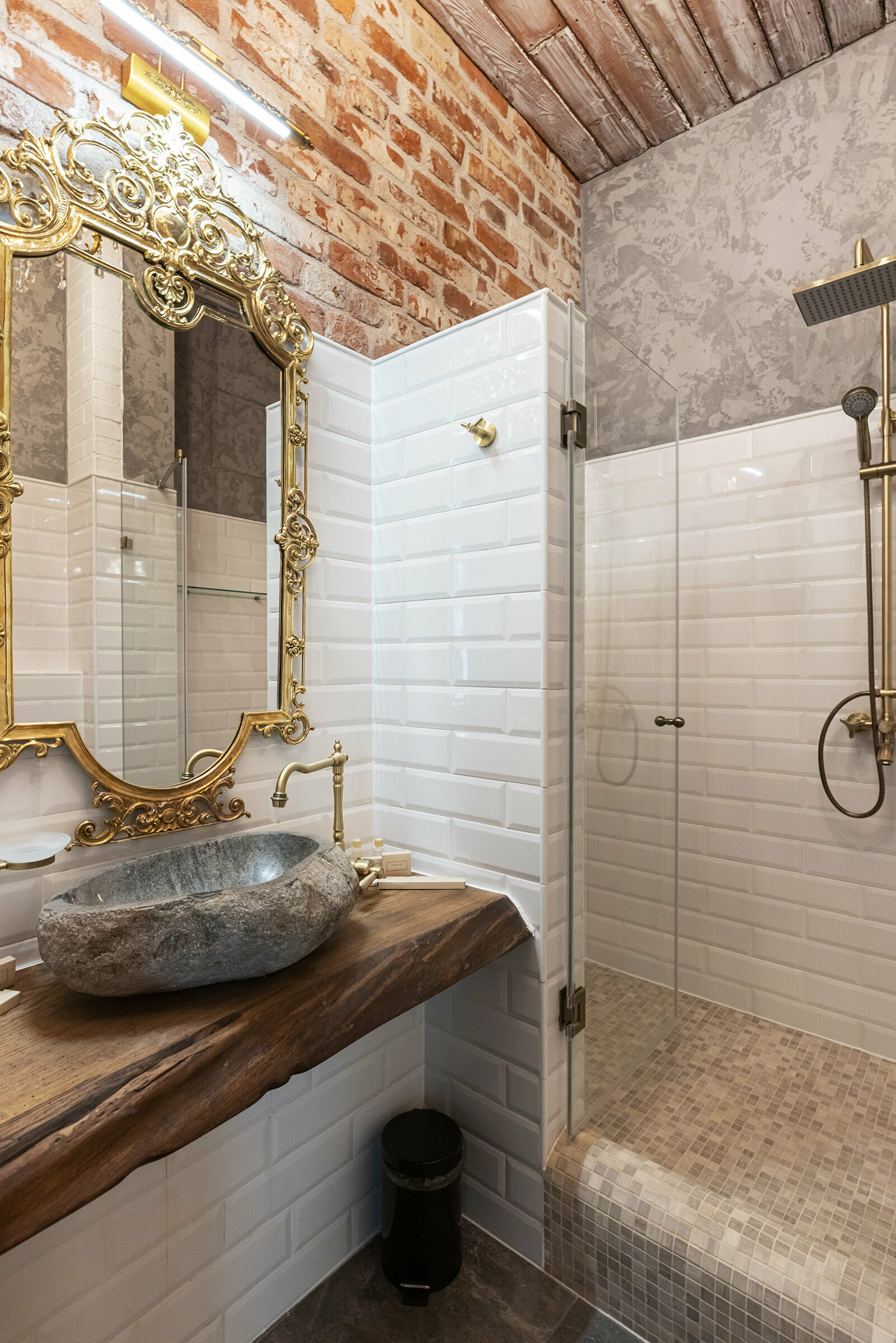 Улучшенный двухместный номер с 1 кроватью