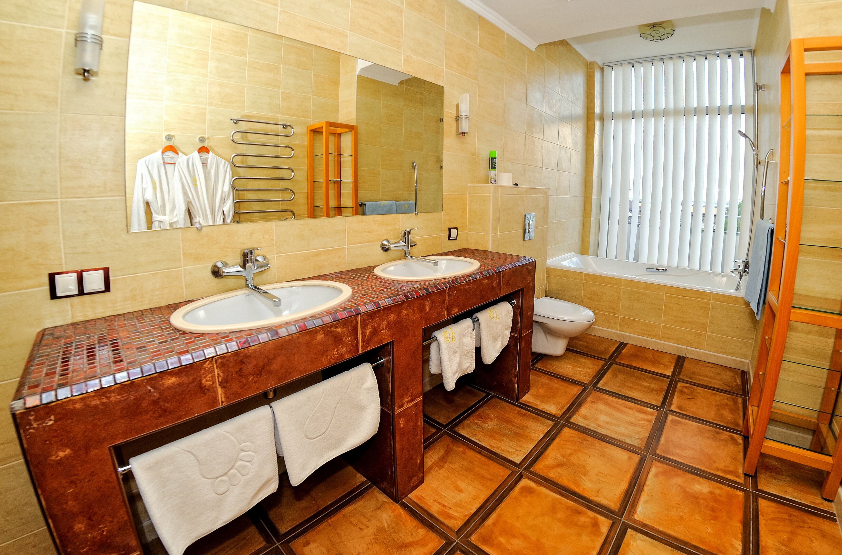 Четырехместный номер с видом на сад