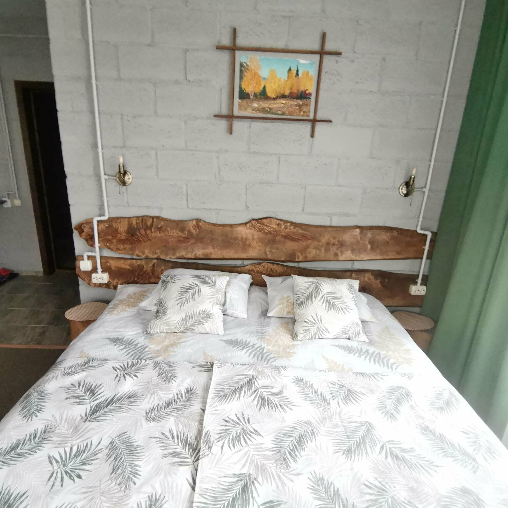 Трехместный номер с балконом