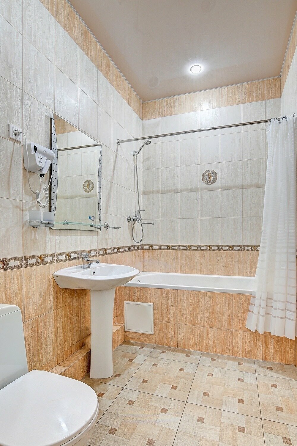 Семейный номер с ванной комнатой