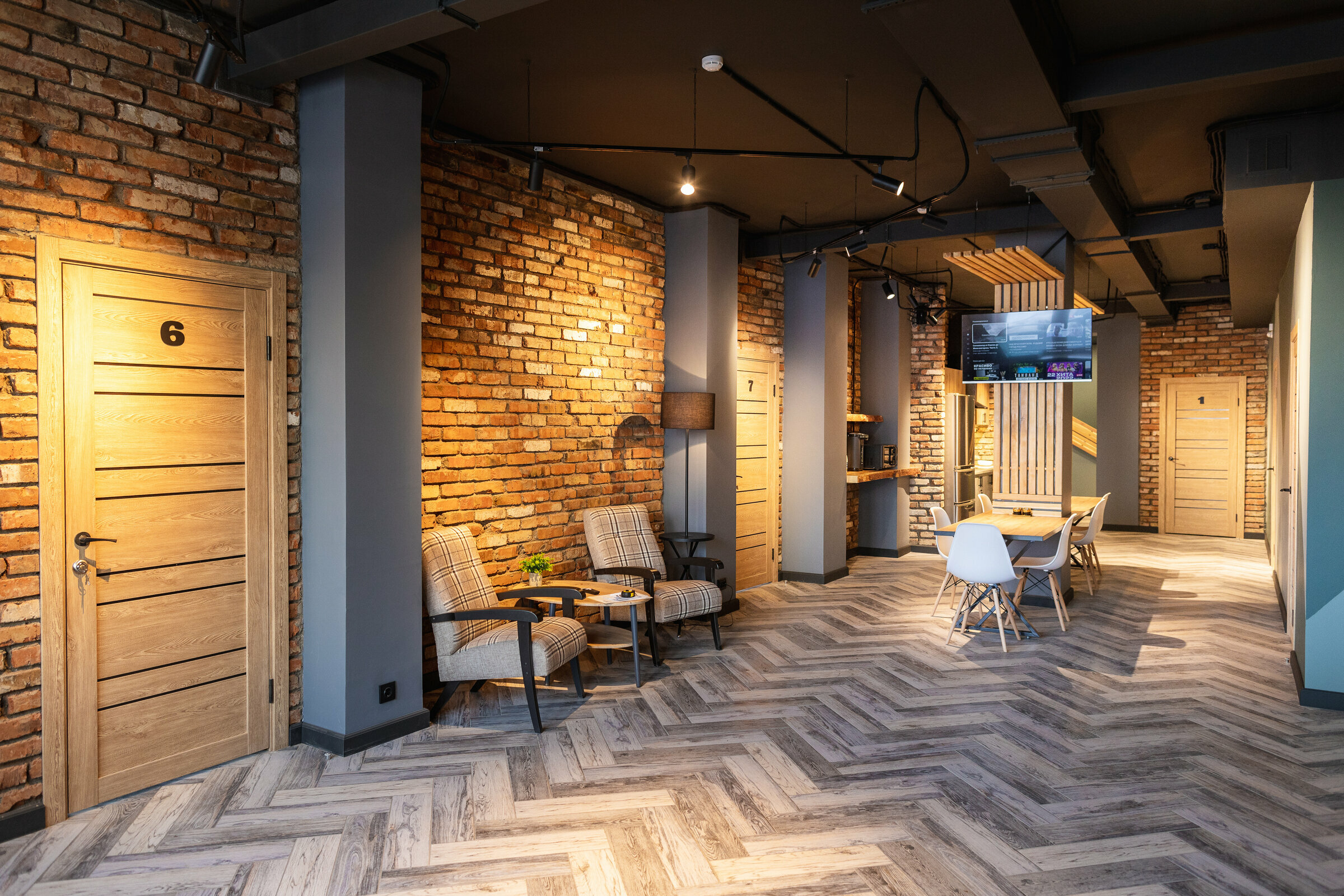 Общий 10-местный номер для мужчин и женщин