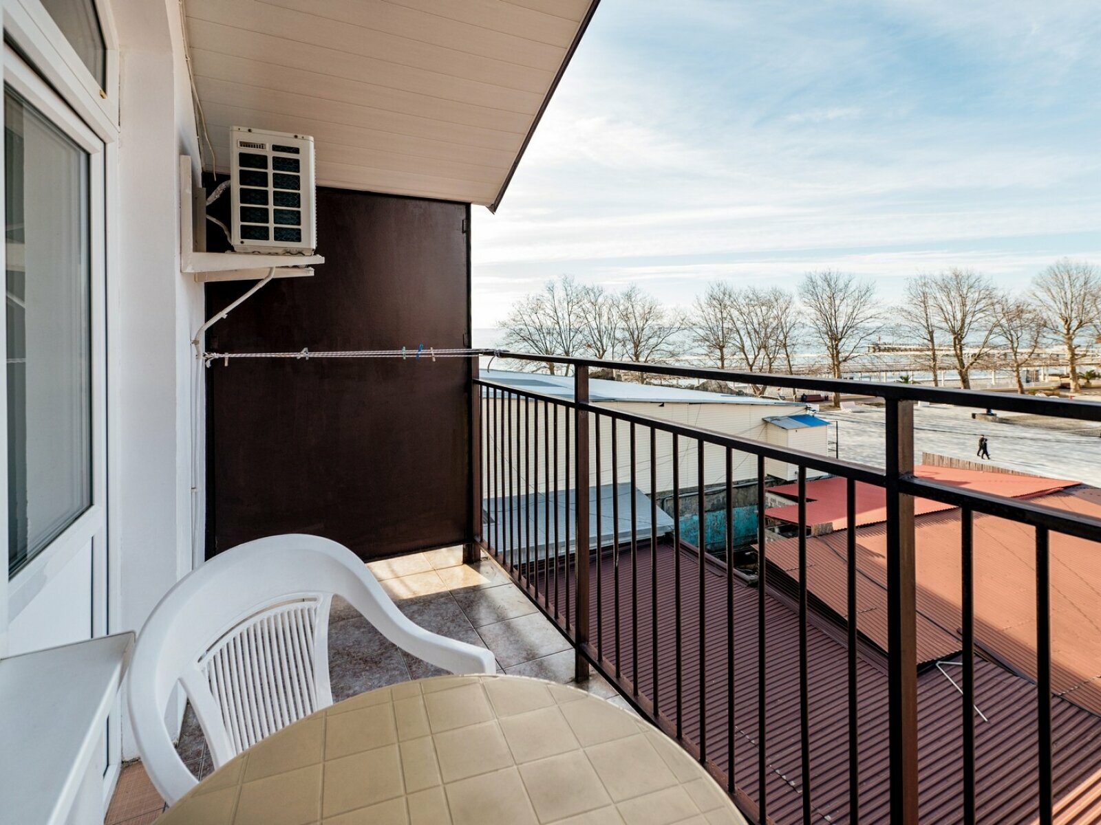 Трехместный номер с балконом