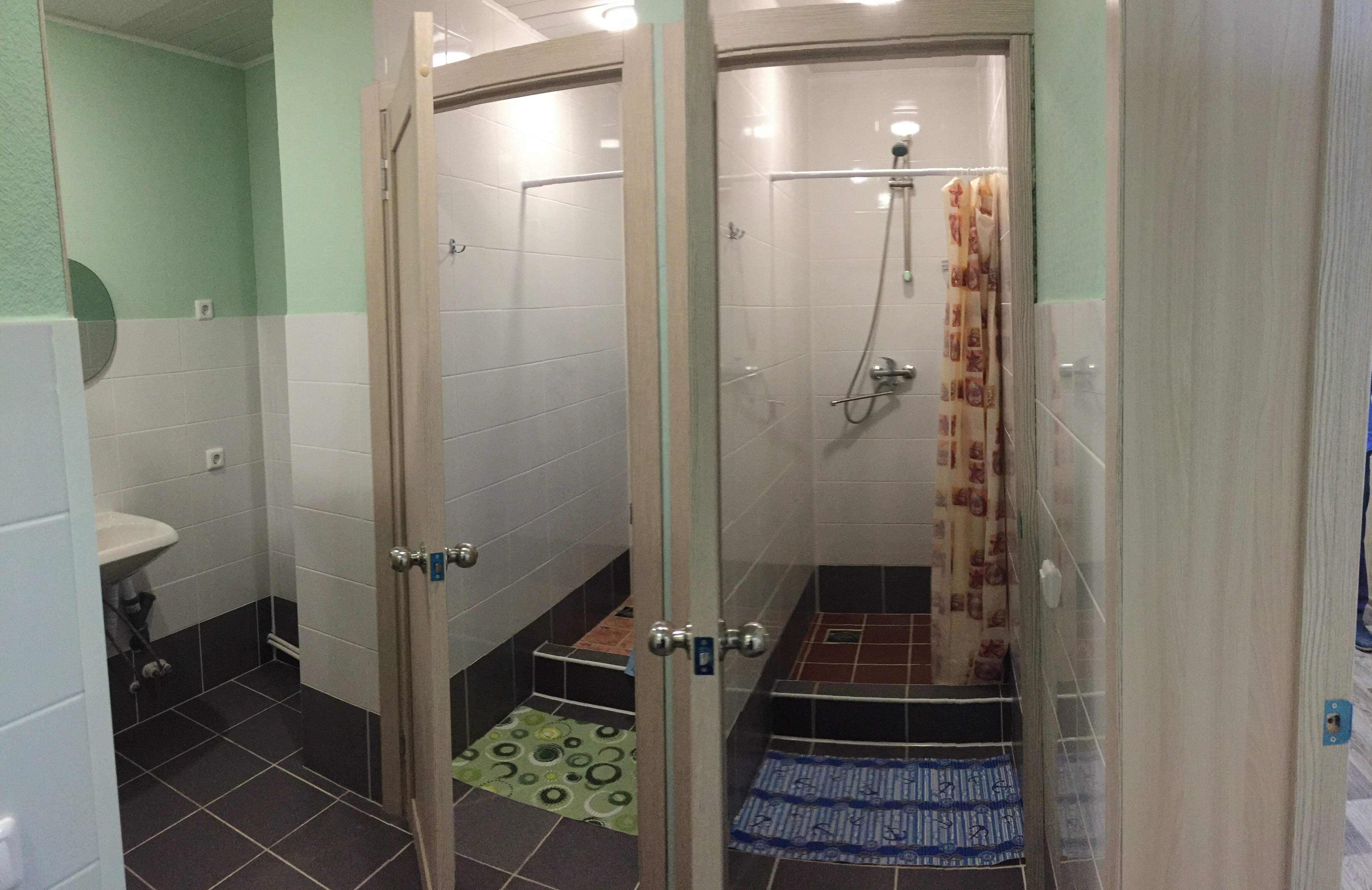 Кровать в общем 6-местном номере