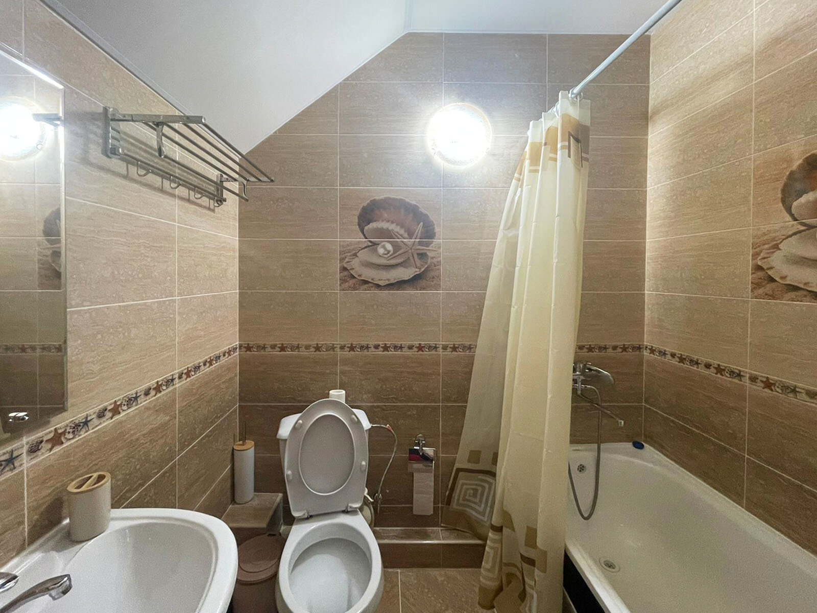 Улучшенный номер с кроватью размера «queen-size»