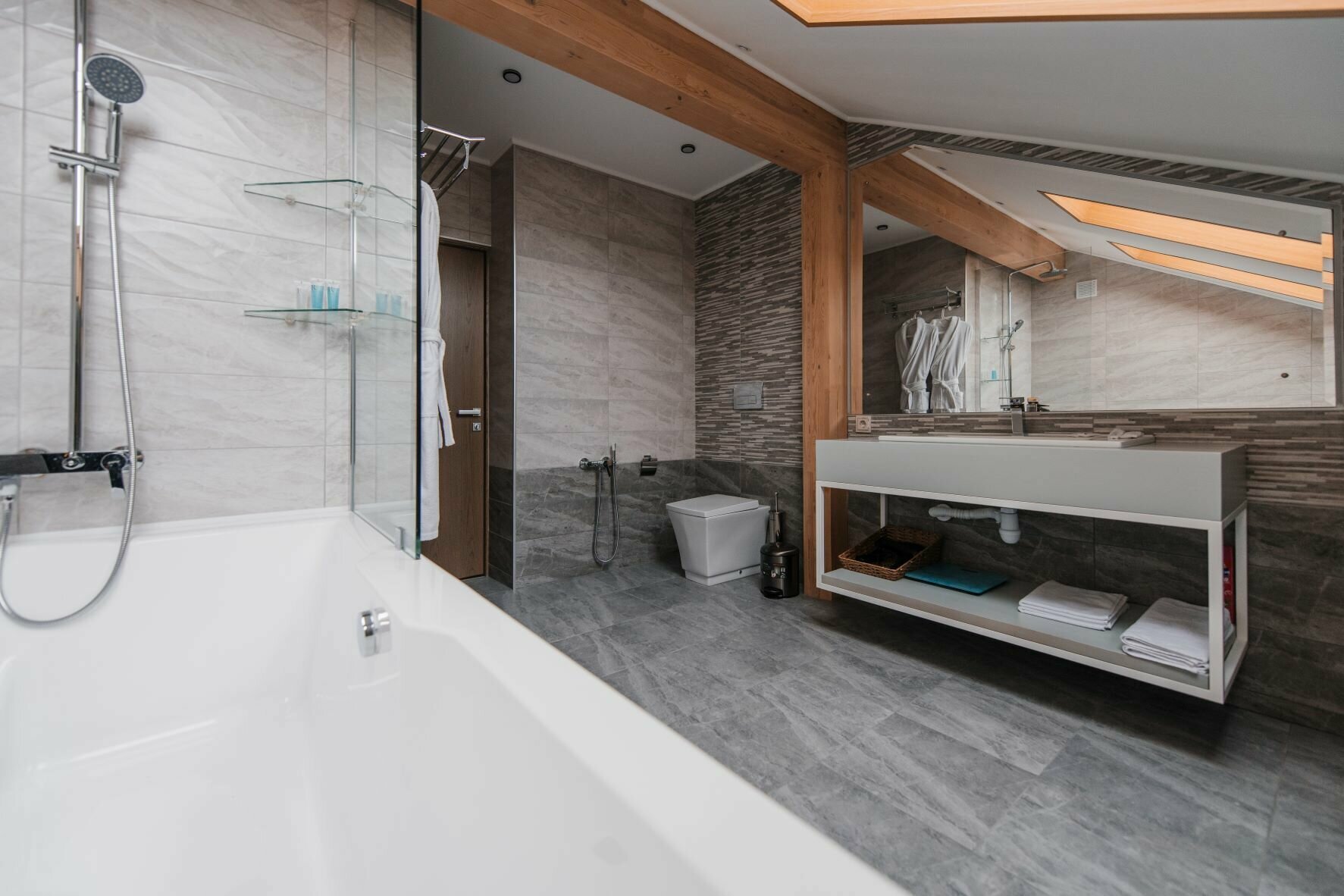 Люкс с кроватью размера «king-size»