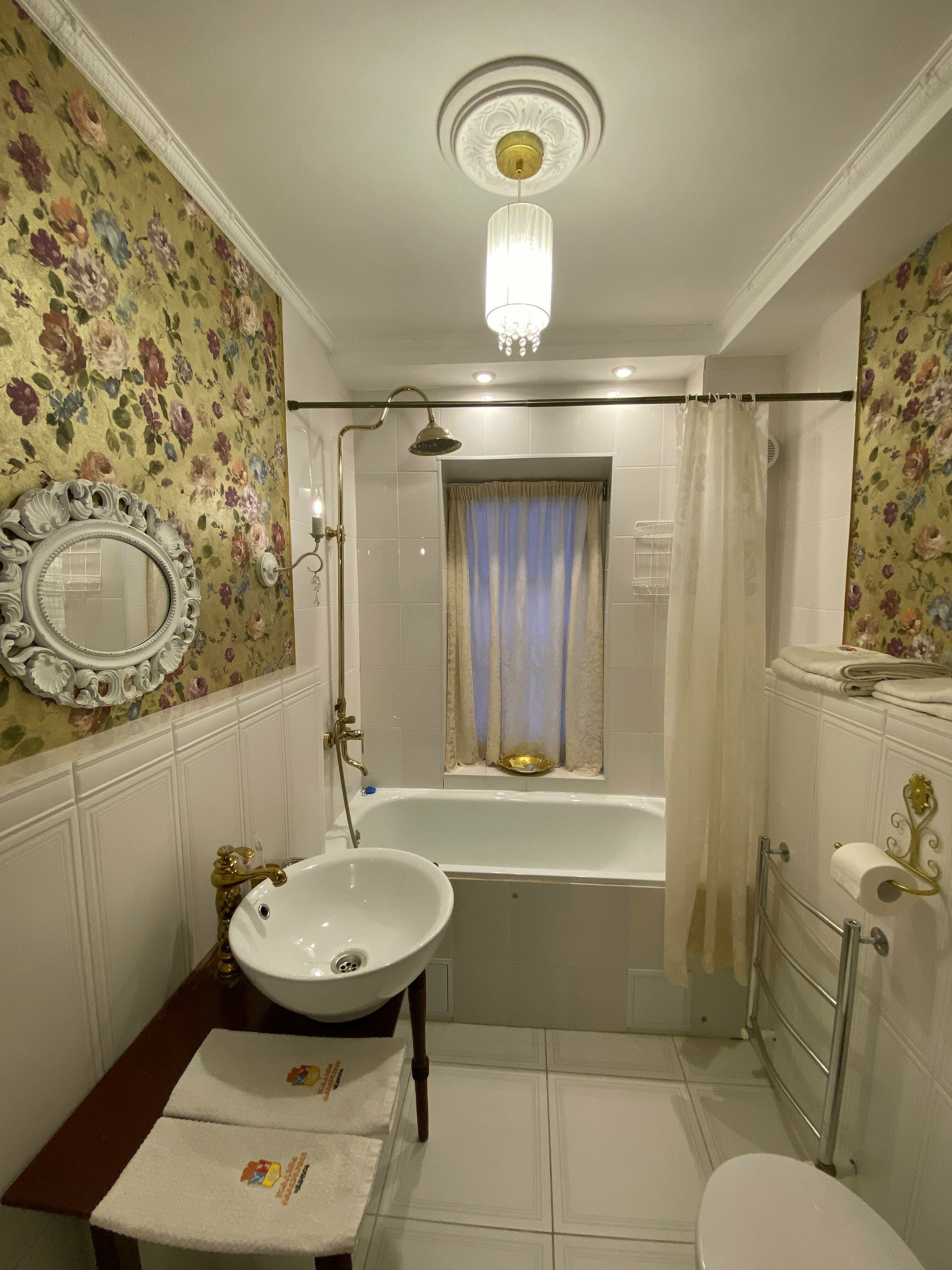 Cемейный номер с собственной ванной комнатой