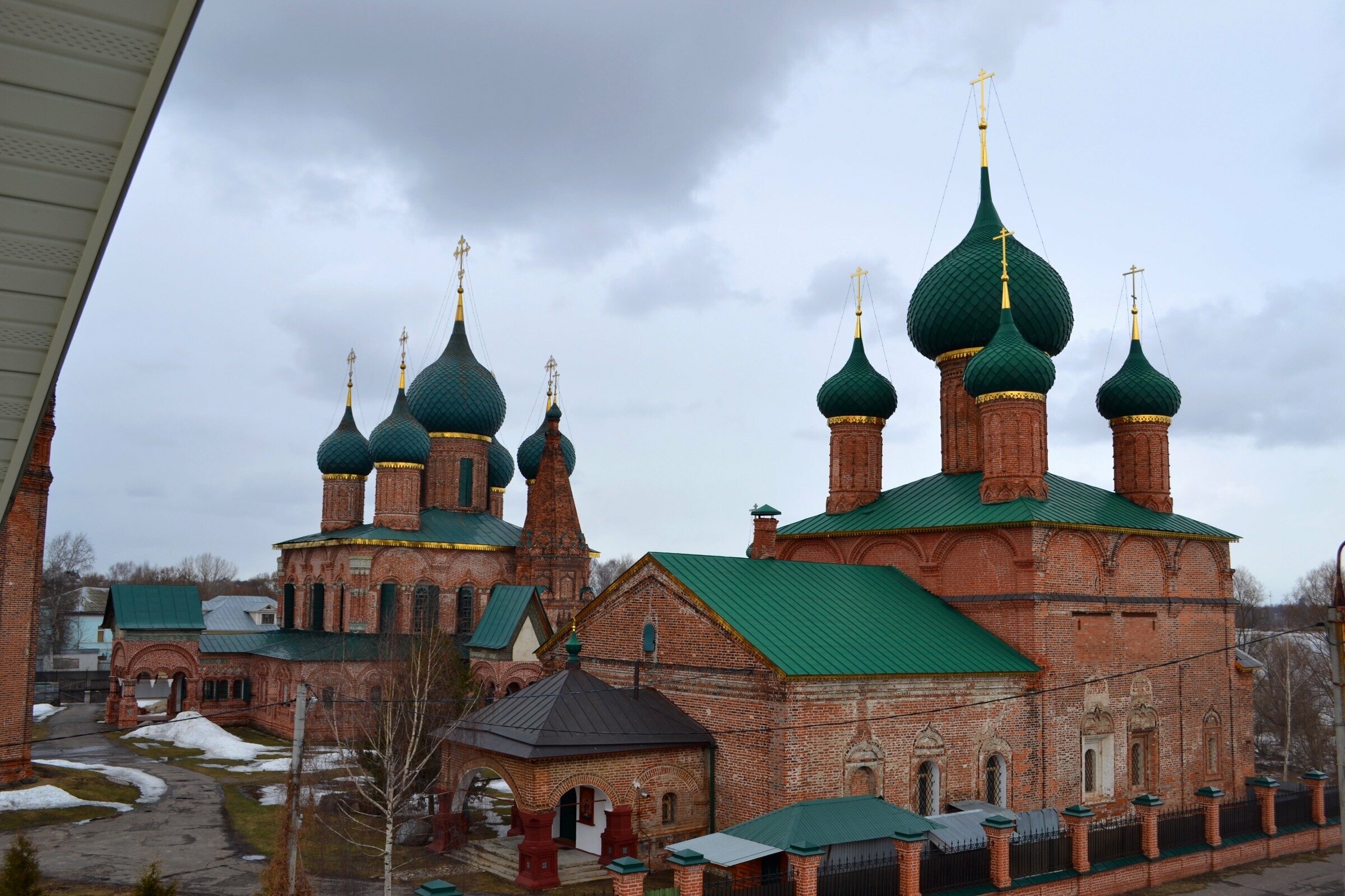 Четырехместный номер с общей ванной комнатой