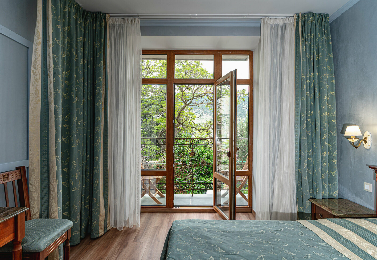 Стандартный номер с кроватью размера «king-size»